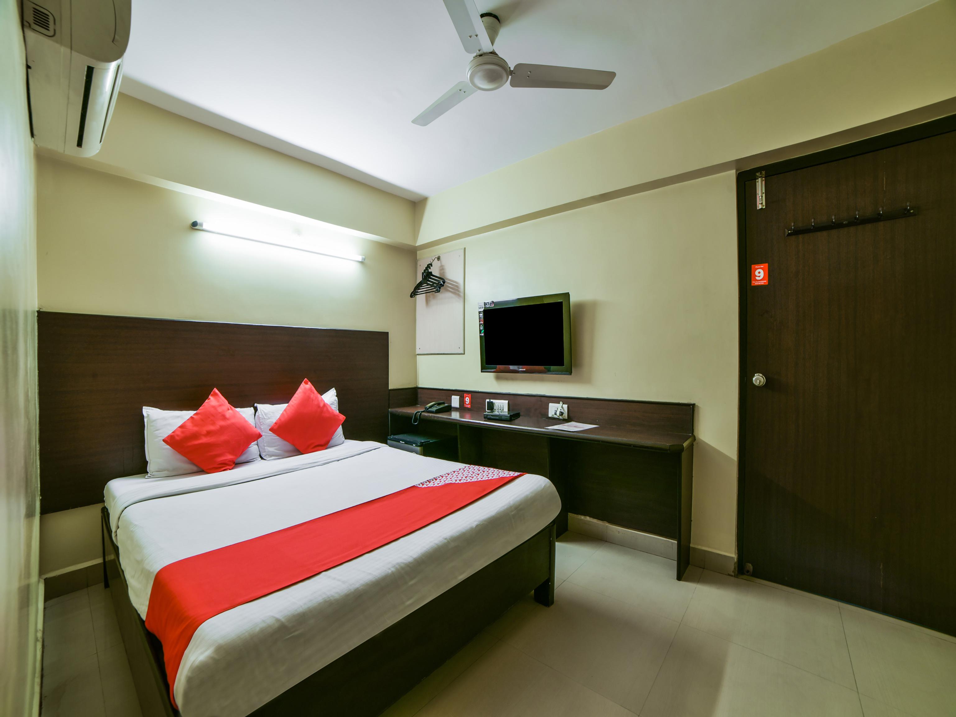 Oyo 2840 Kanha Grand Hyderabad Exterior photo