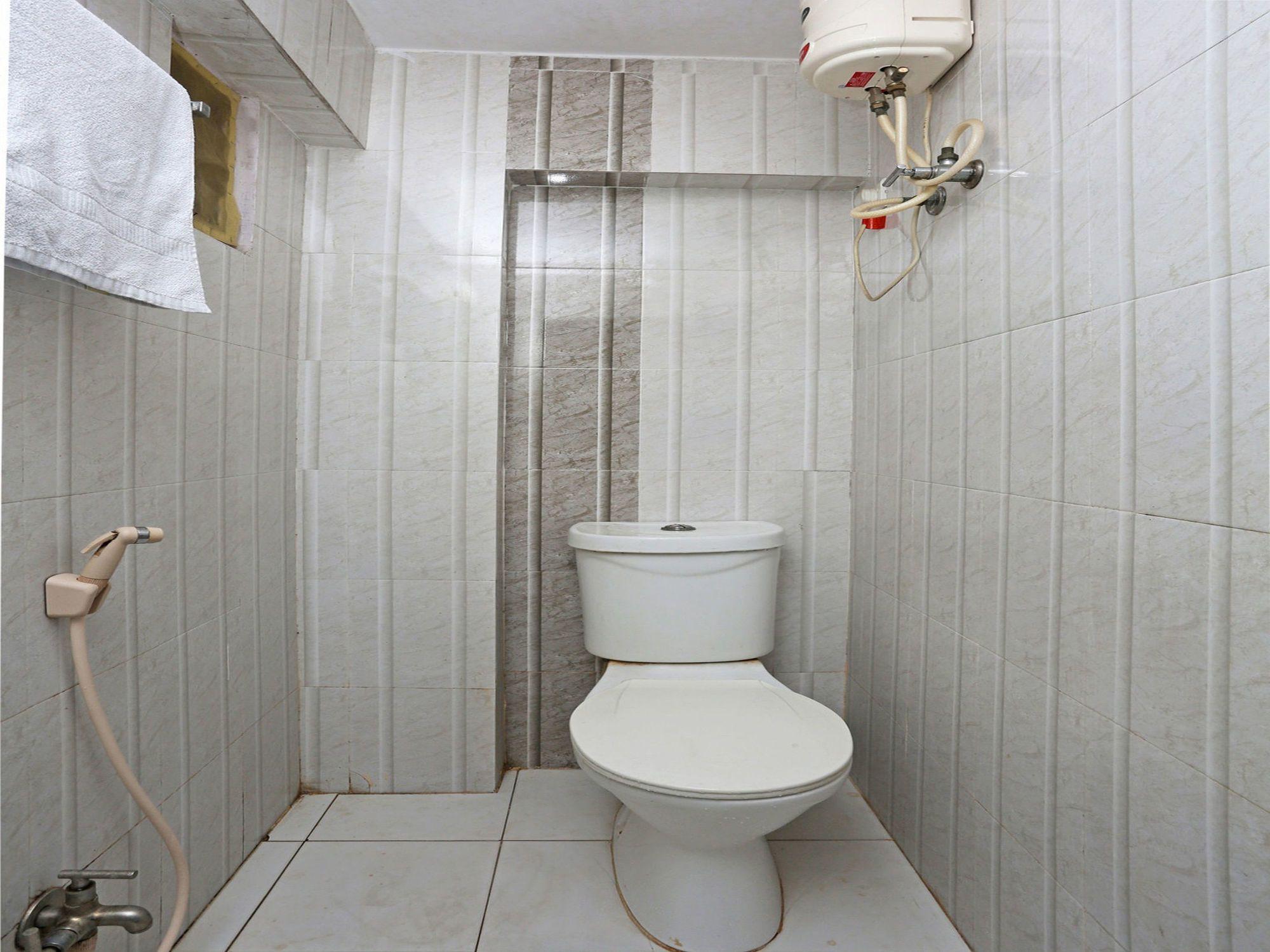 Oyo 2840 Kanha Grand Hyderabad Exterior photo