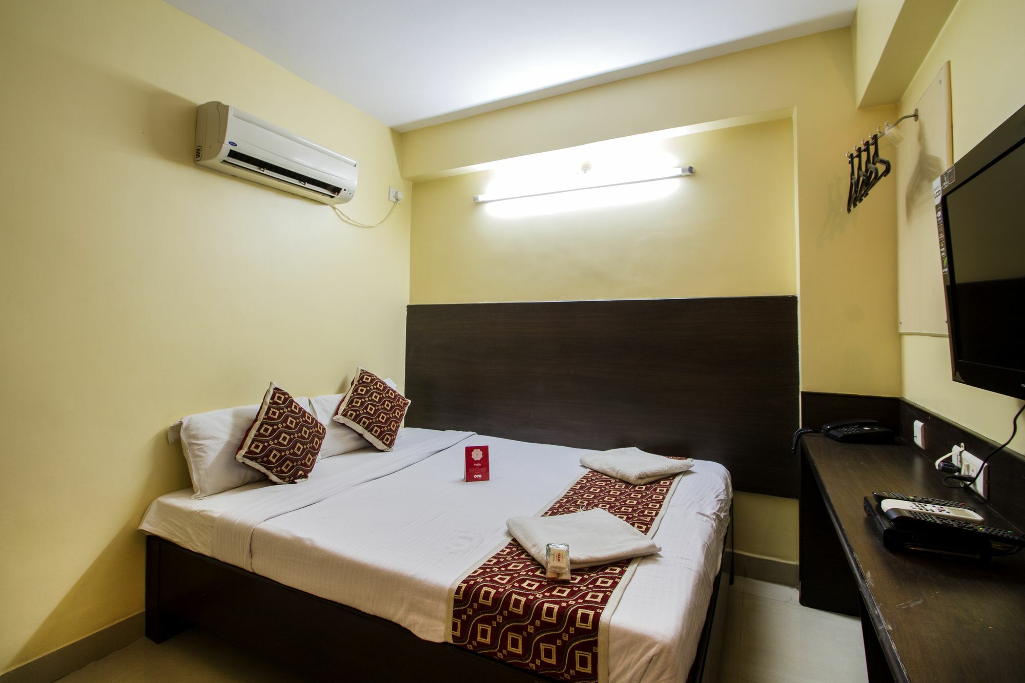 Oyo 2840 Kanha Grand Hyderabad Exterior photo